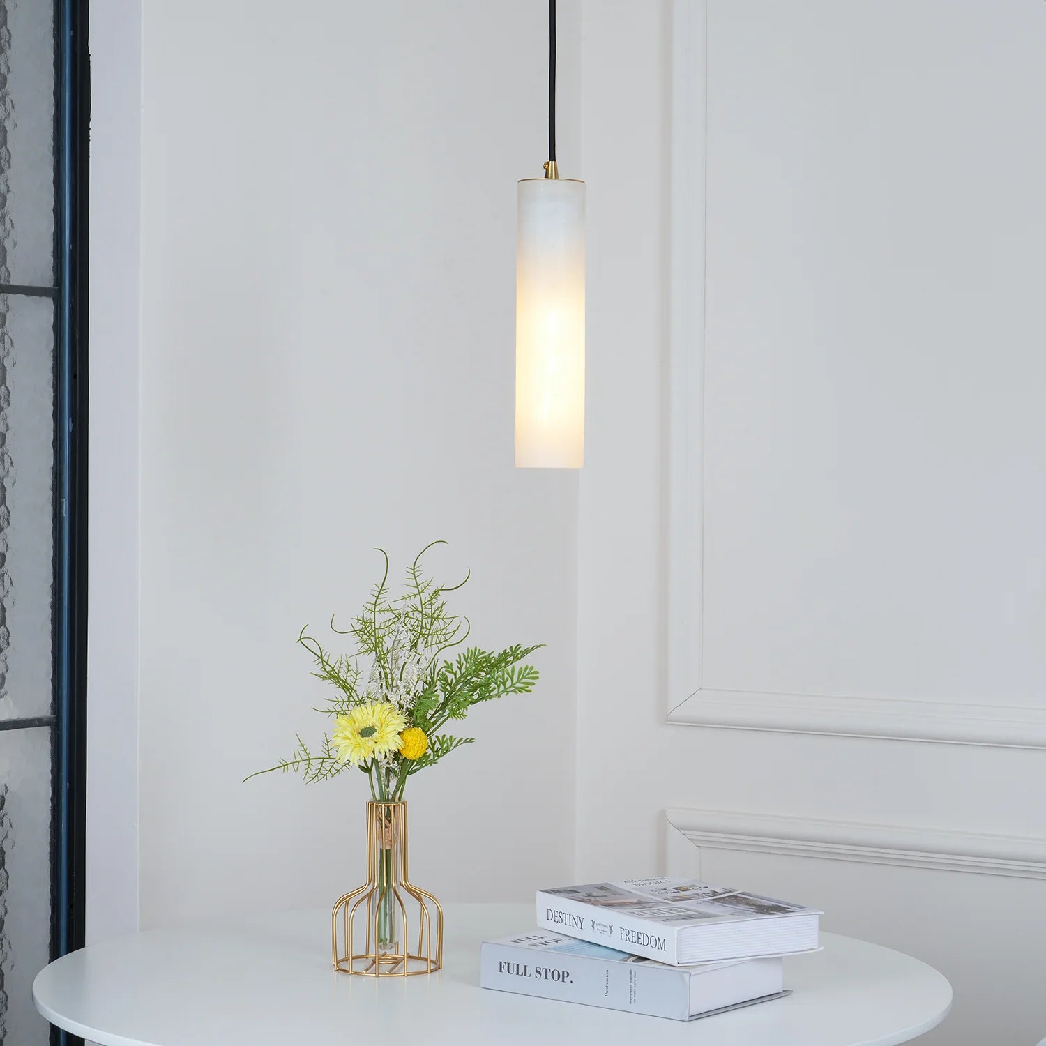 Lampe à suspension élégante en marbre cylindrique