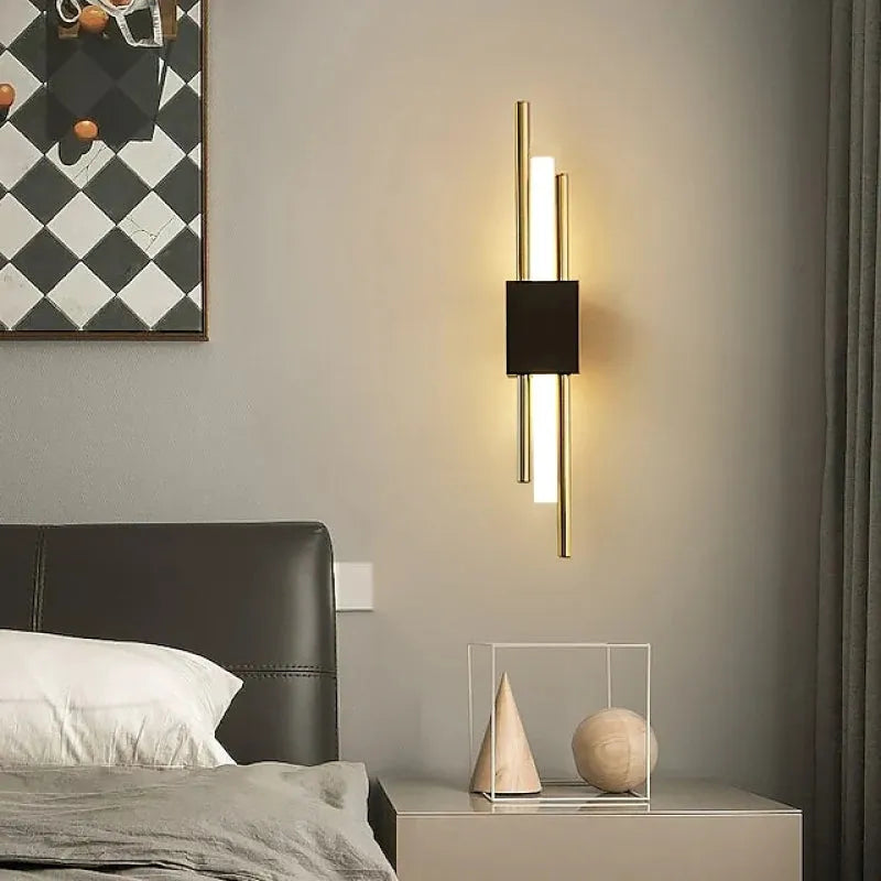 Lampada da Parete Lineare Moderna in Metallo