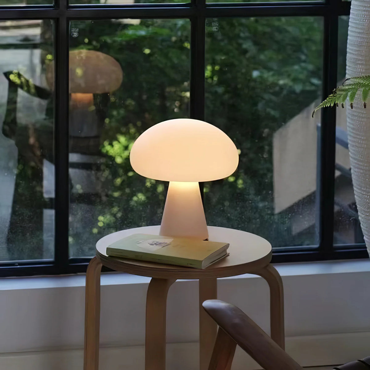 MushGlow Table Lamp