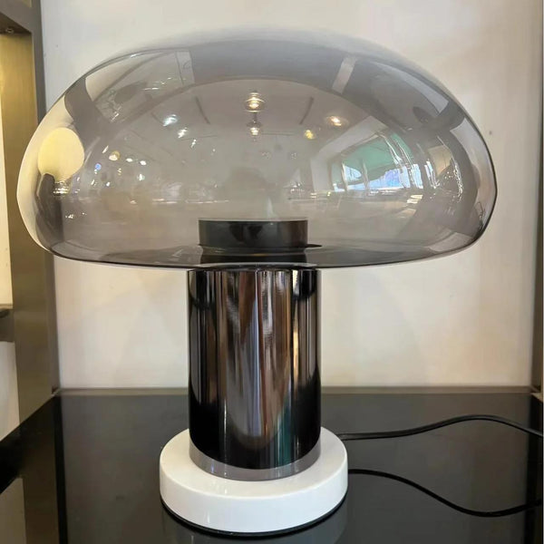 Minimalistisk glassvamp bordlampe
