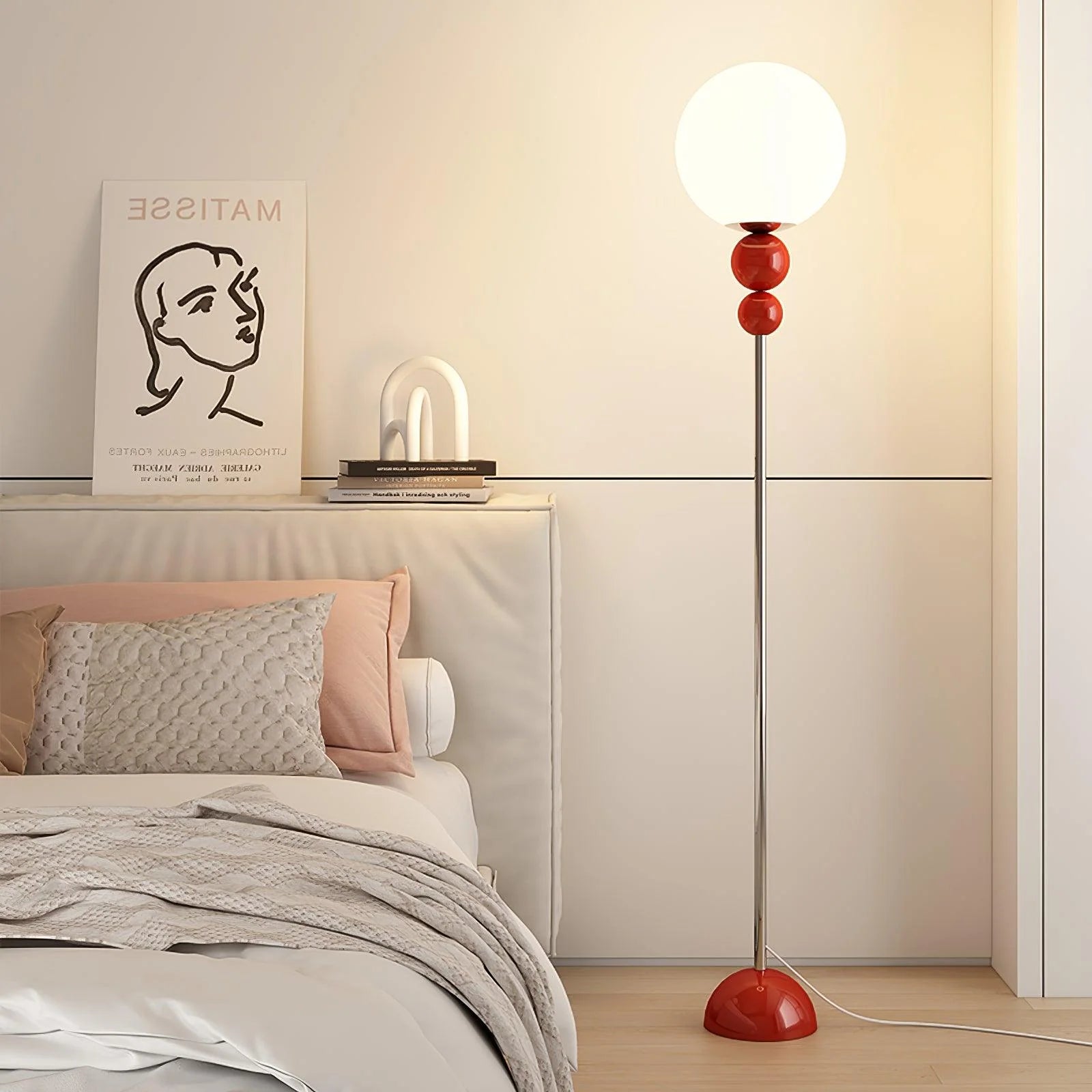 Lampadaire crème minimaliste et créatif avec boutons de fleurs