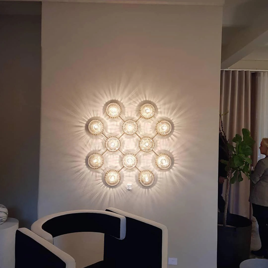 Snygg vägglampa i glas