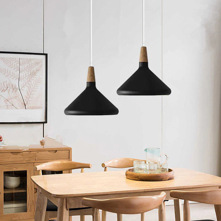 Trendy keglelampe i aluminium