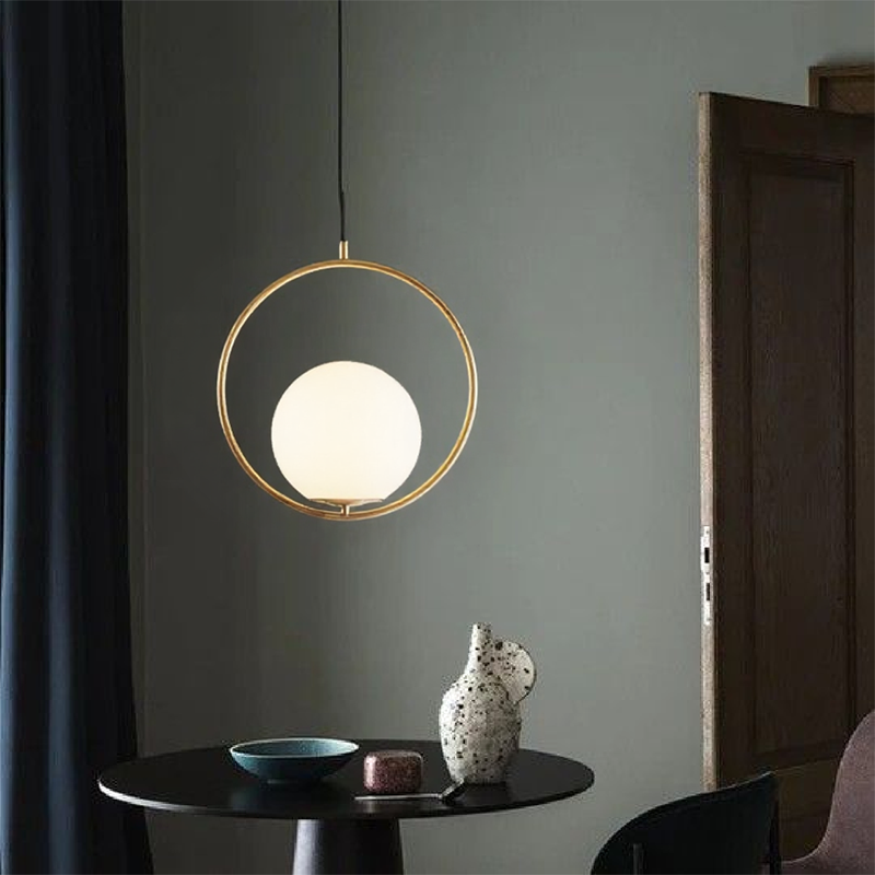 Lampadario moderno a sfera in vetro smerigliato Glarefusion