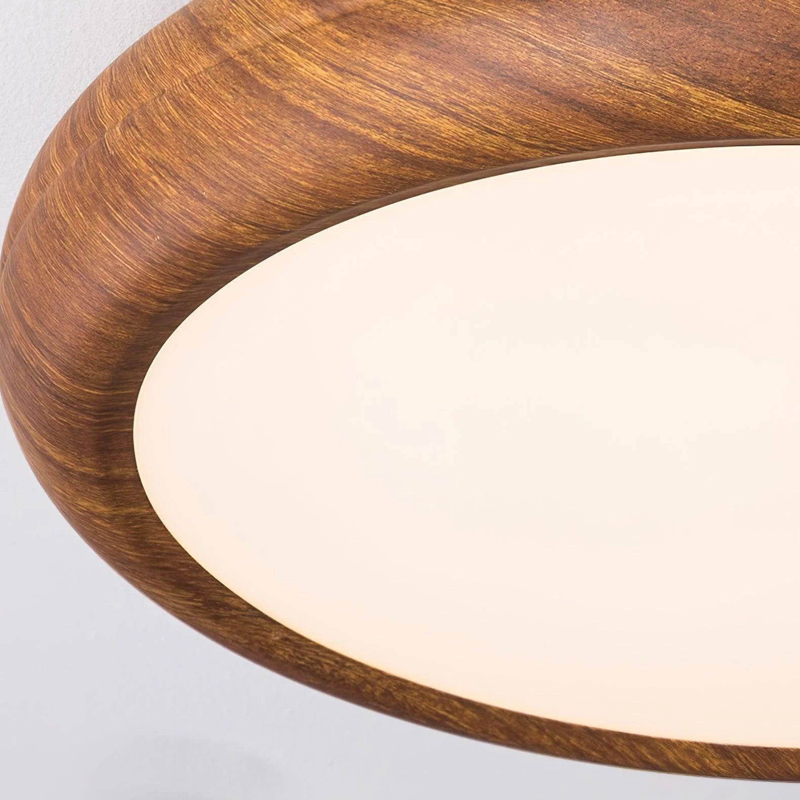 Plafoniera in legno impiallacciato