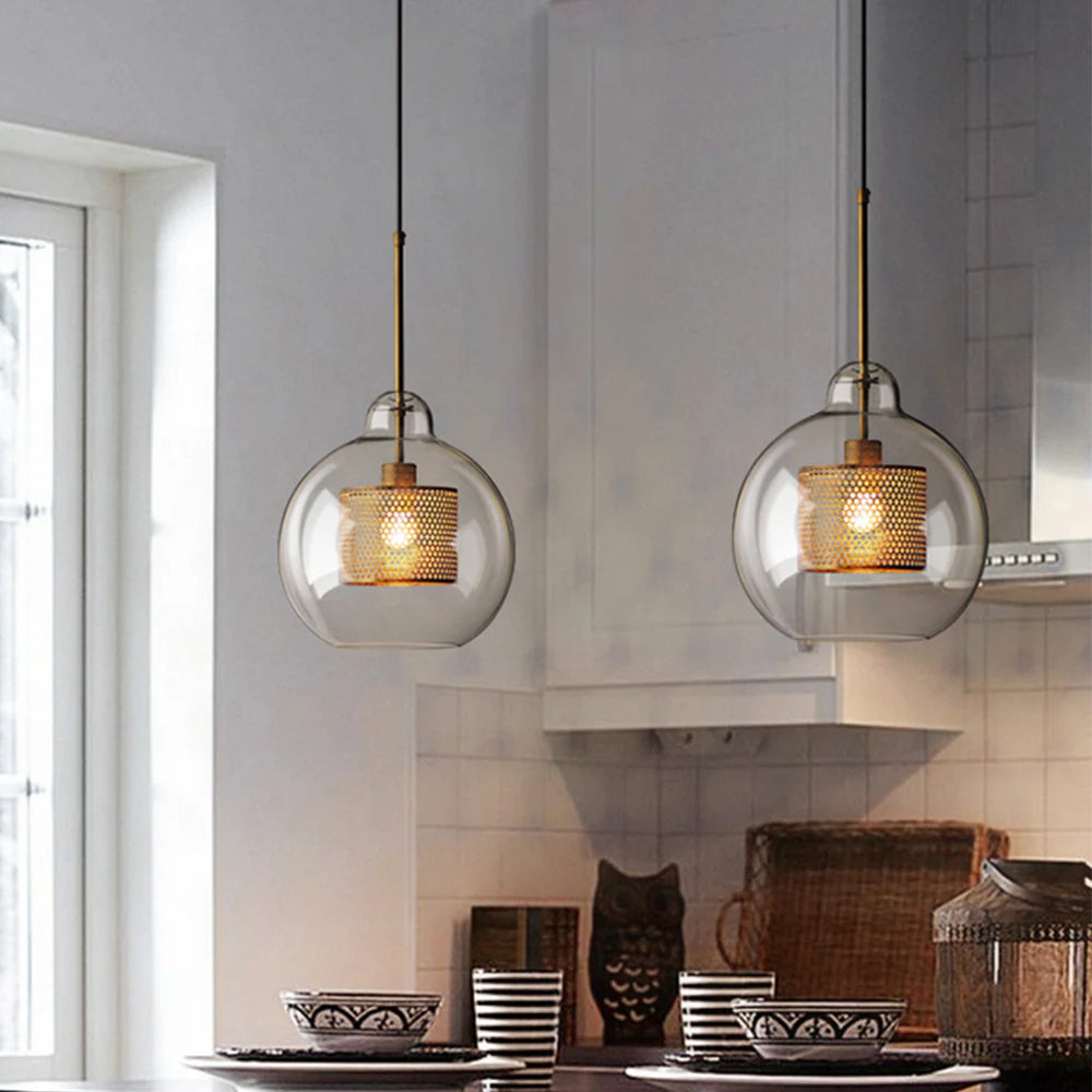 Lampe à suspension Chiswick en verre rond classique