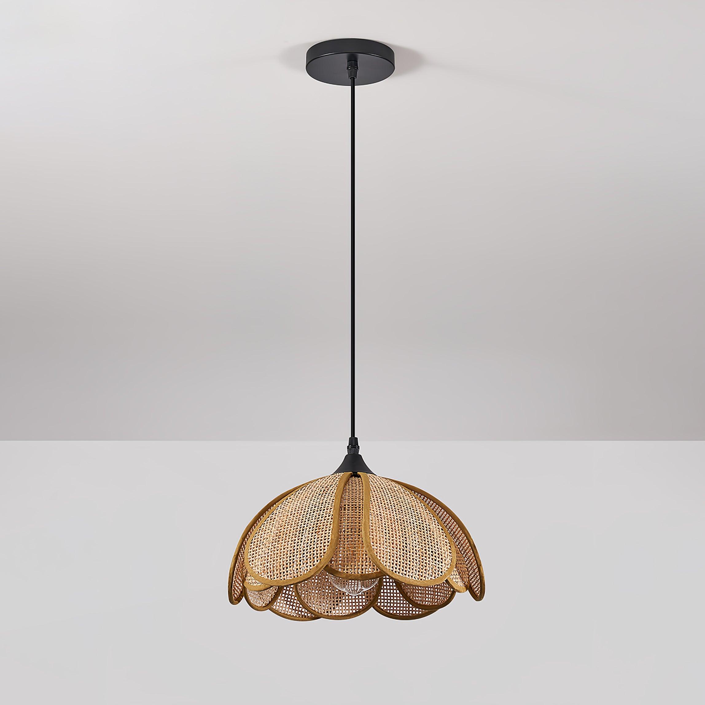 Lampada a sospensione in fiore di rattan