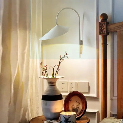 Klassisk Irregular Iron Wall Light