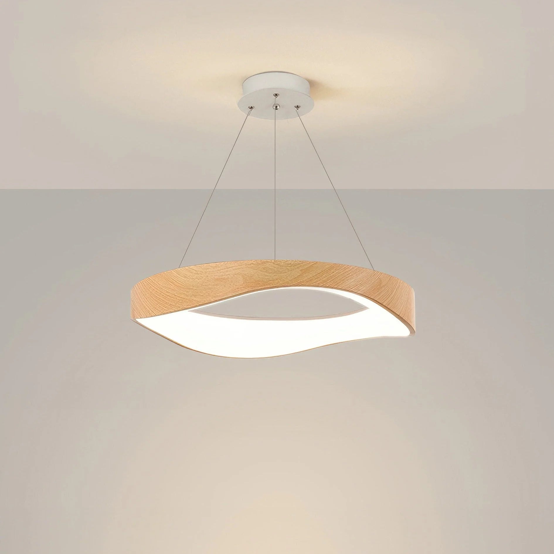Lampada a sospensione nordica con venature del legno