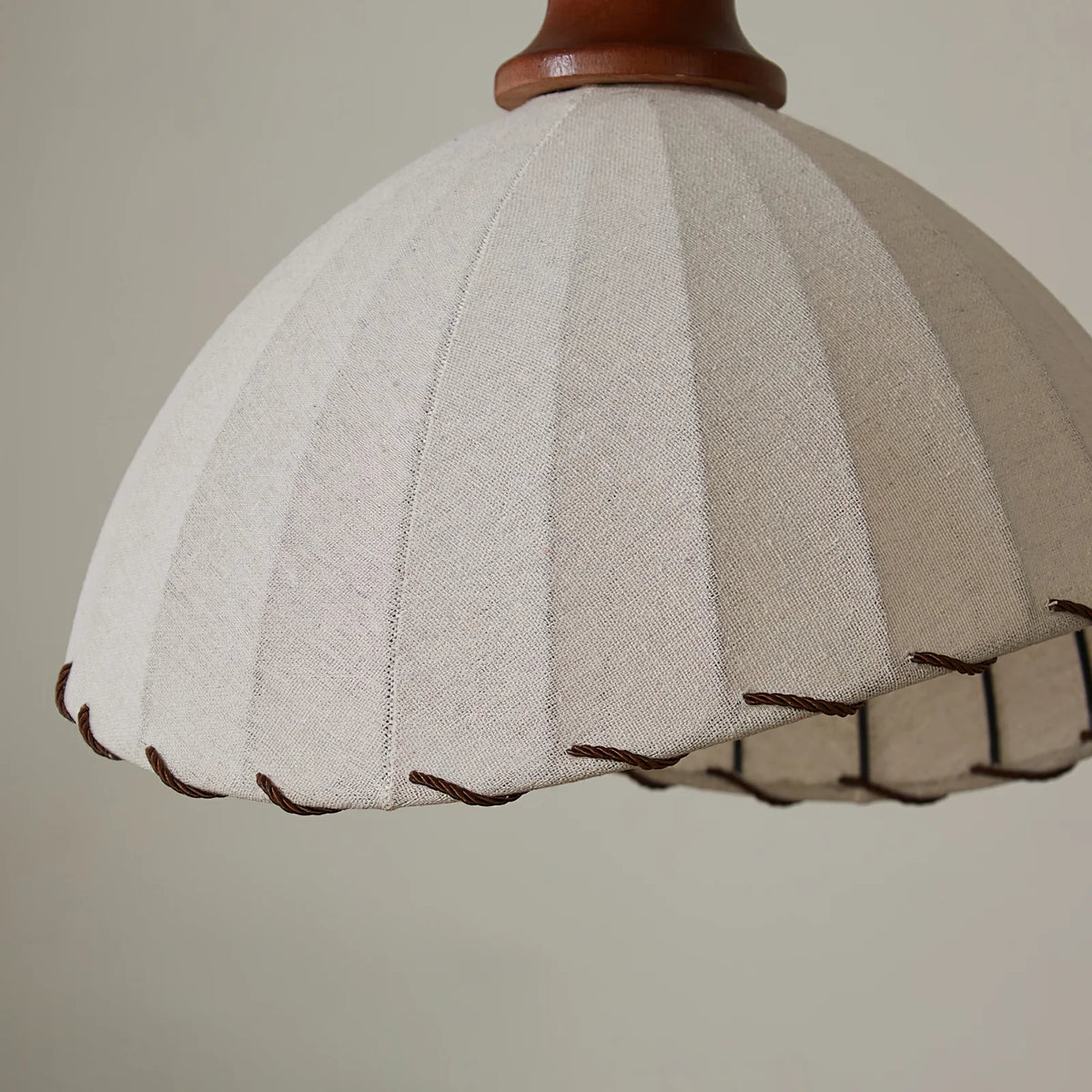 Französische Wabi-Sabi Vintage Pendelleuchte