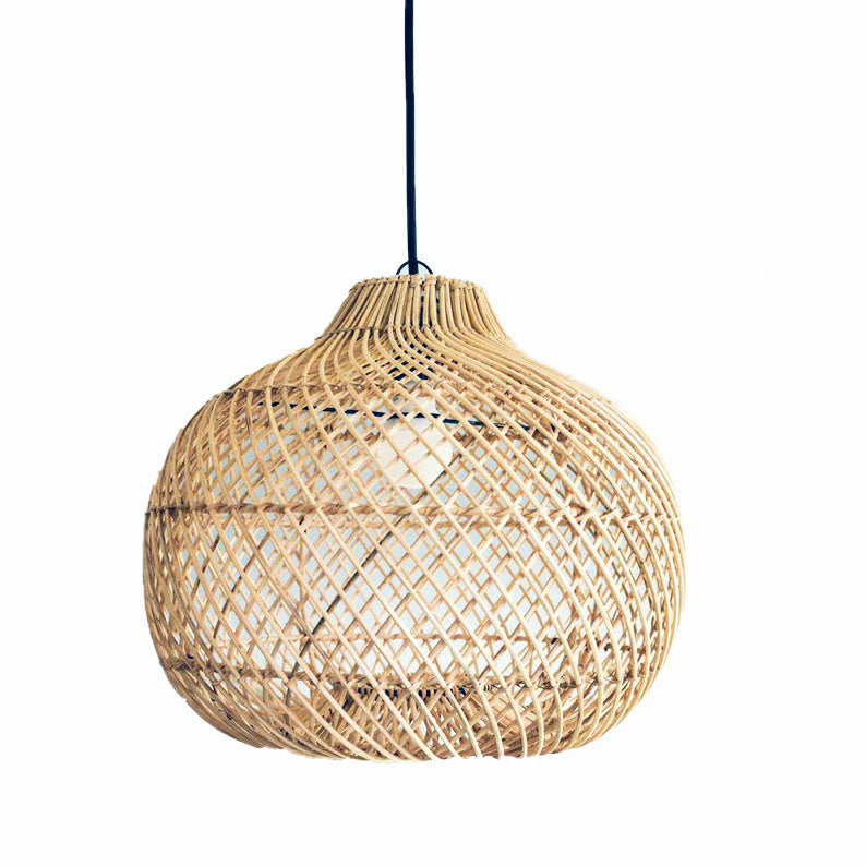 Lampada a sospensione in rattan intrecciato a mano