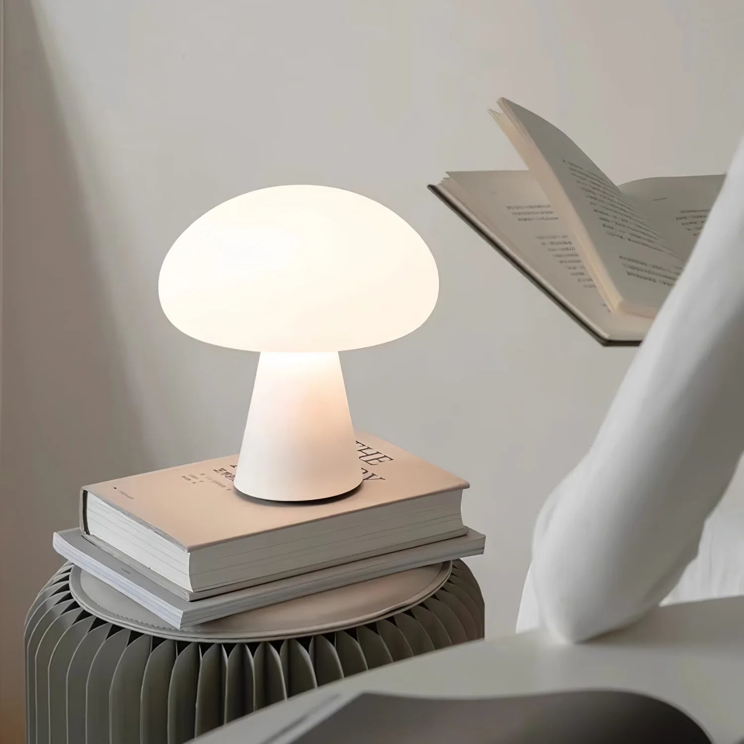 Modern Mushroom Polyethylene Table Lamp