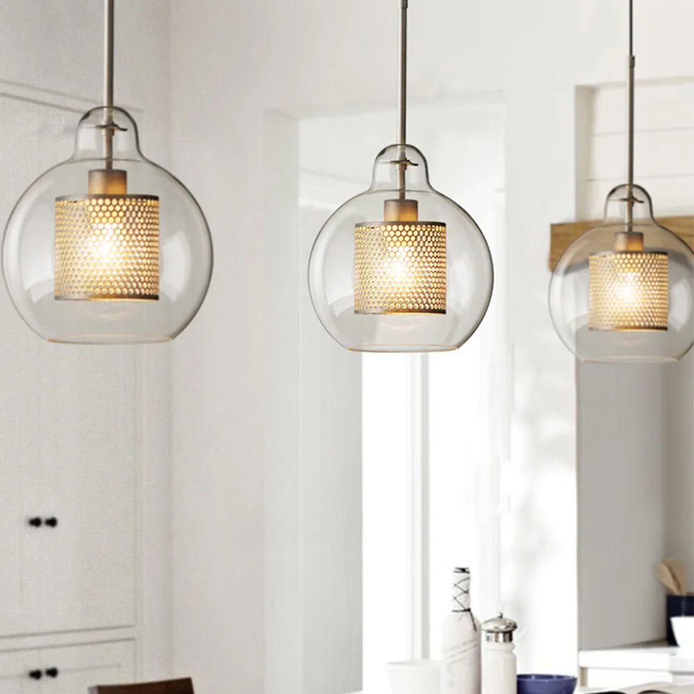 Lampe à suspension Chiswick en verre rond classique