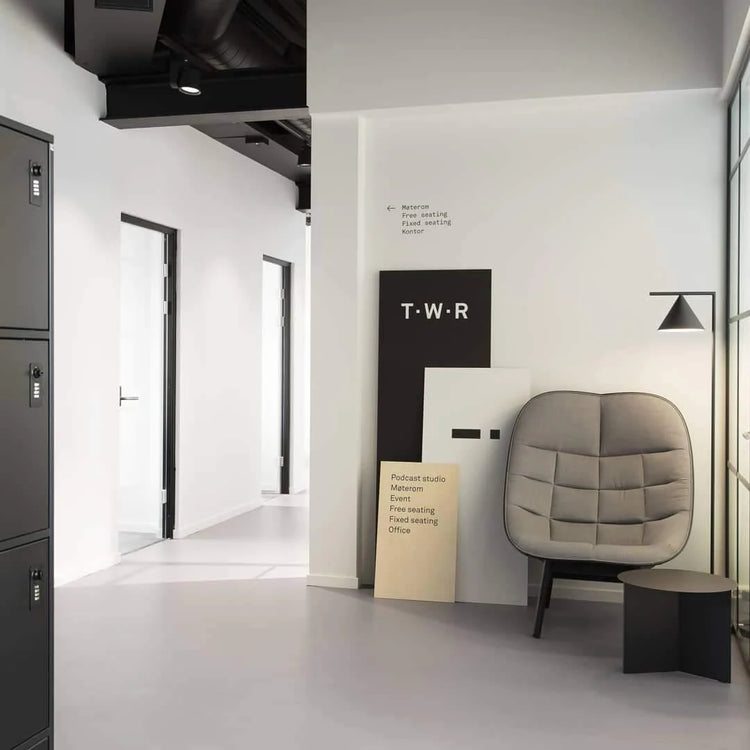 Moderne lineær metalgulvlampe