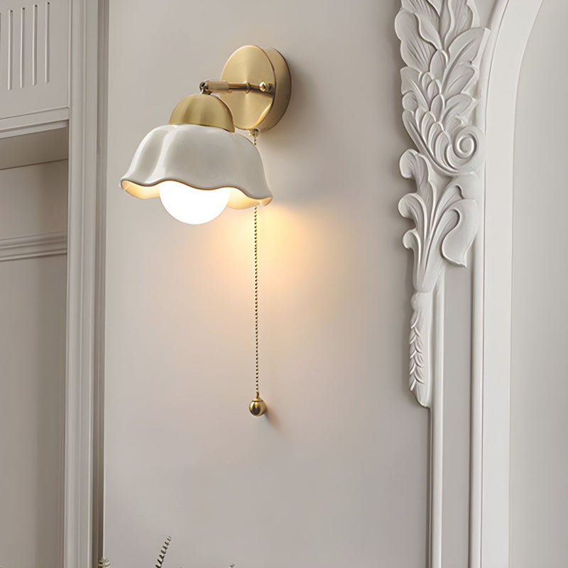 Simple Medieval Ceramic Bedside Wall Lamp
