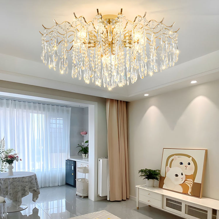 Moderne lysekrone med dråbevis krystal i klare nuancer