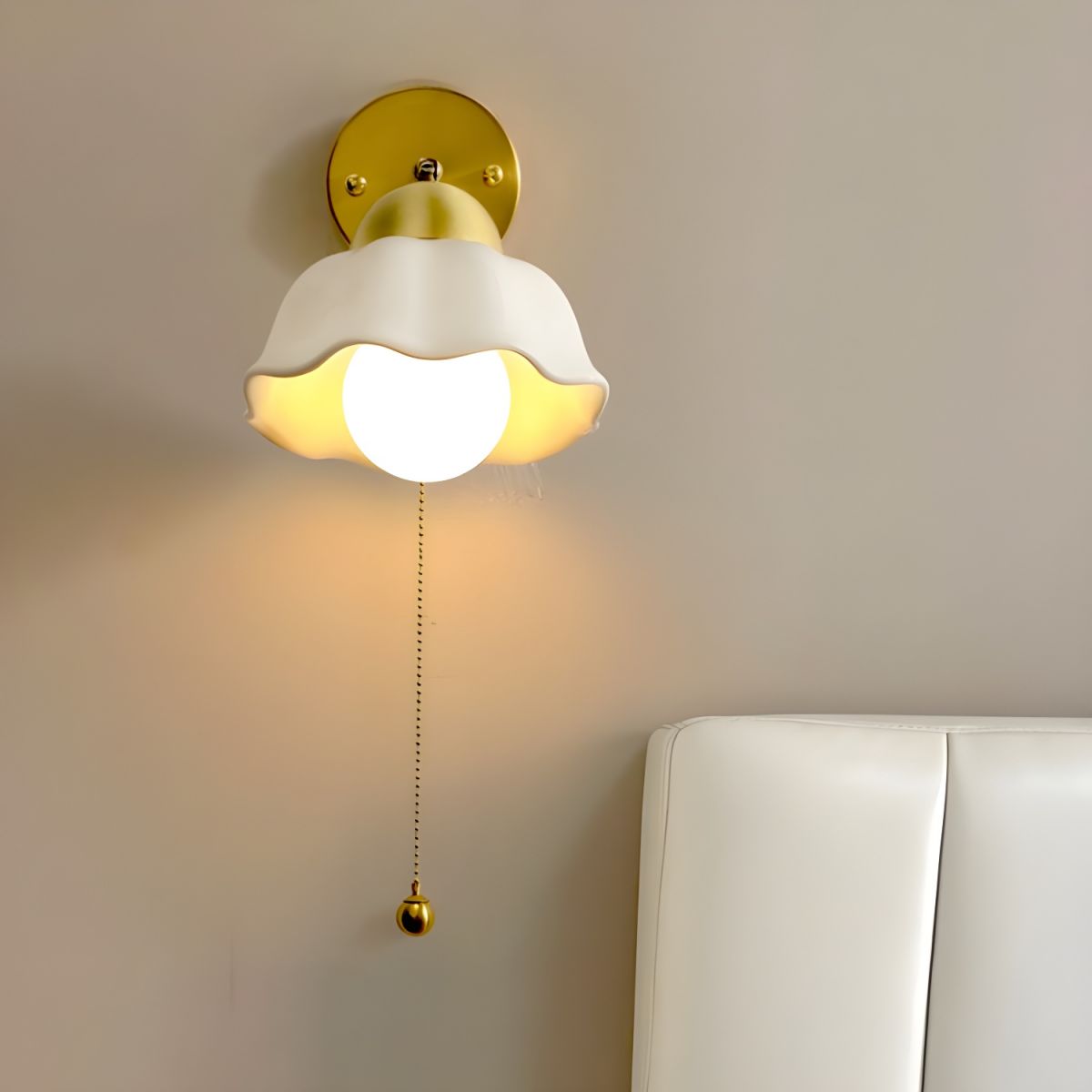 Simple Medieval Ceramic Bedside Wall Lamp