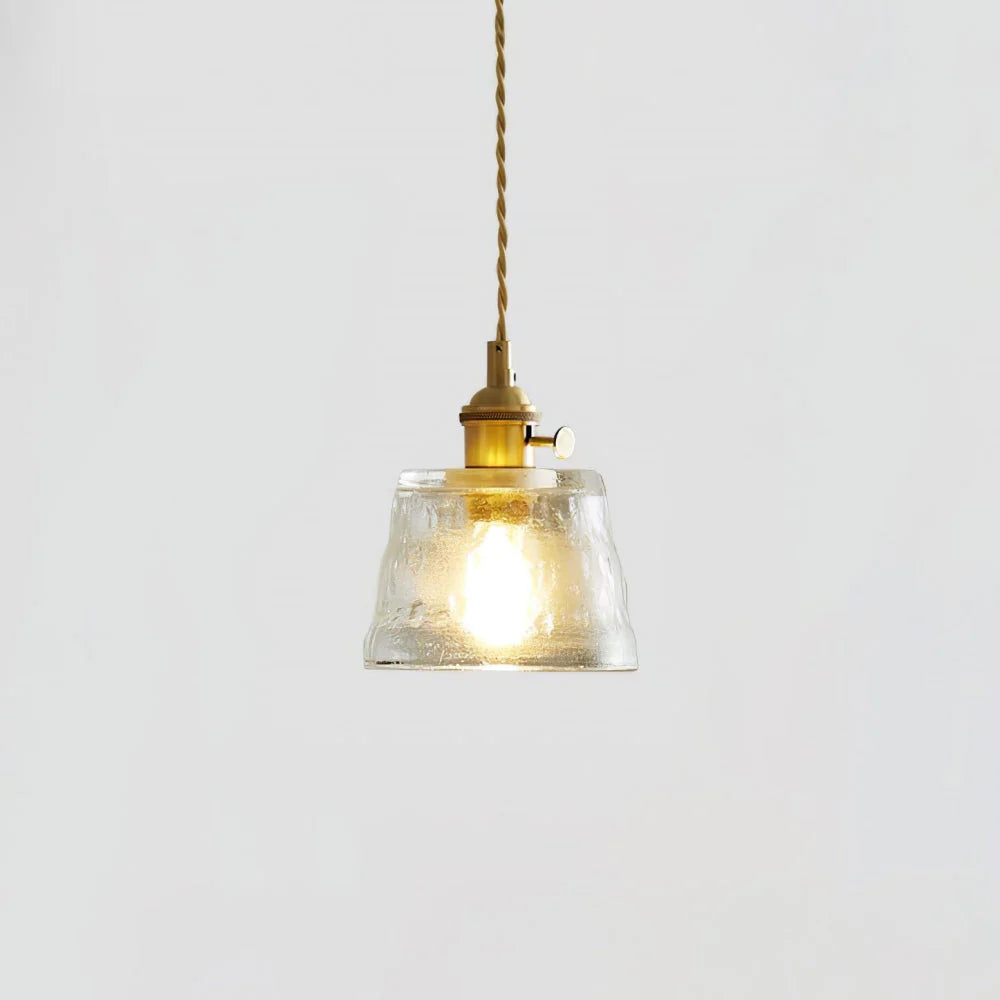 Minimalistische Glasbecher-Pendelleuchte
