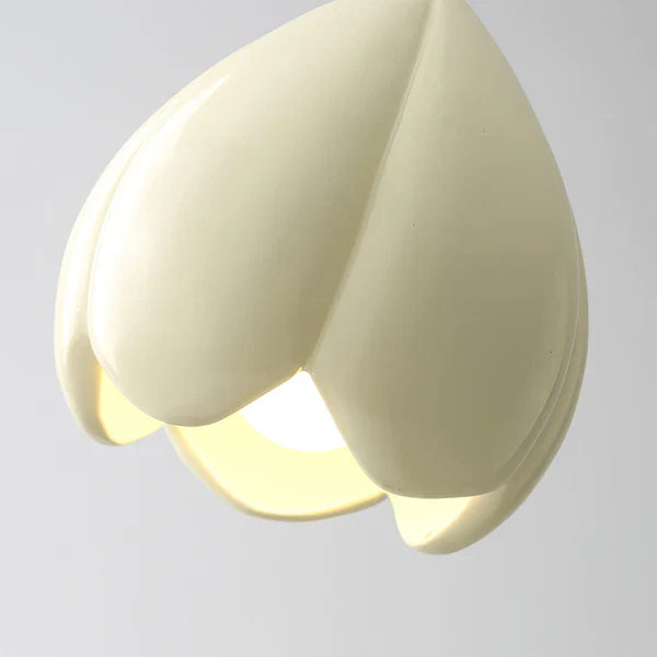 Lampe à suspension tendance en résine Bud