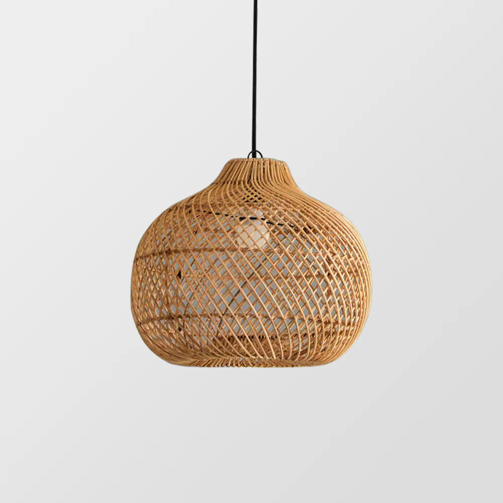 Lampada a sospensione in rattan intrecciato a mano