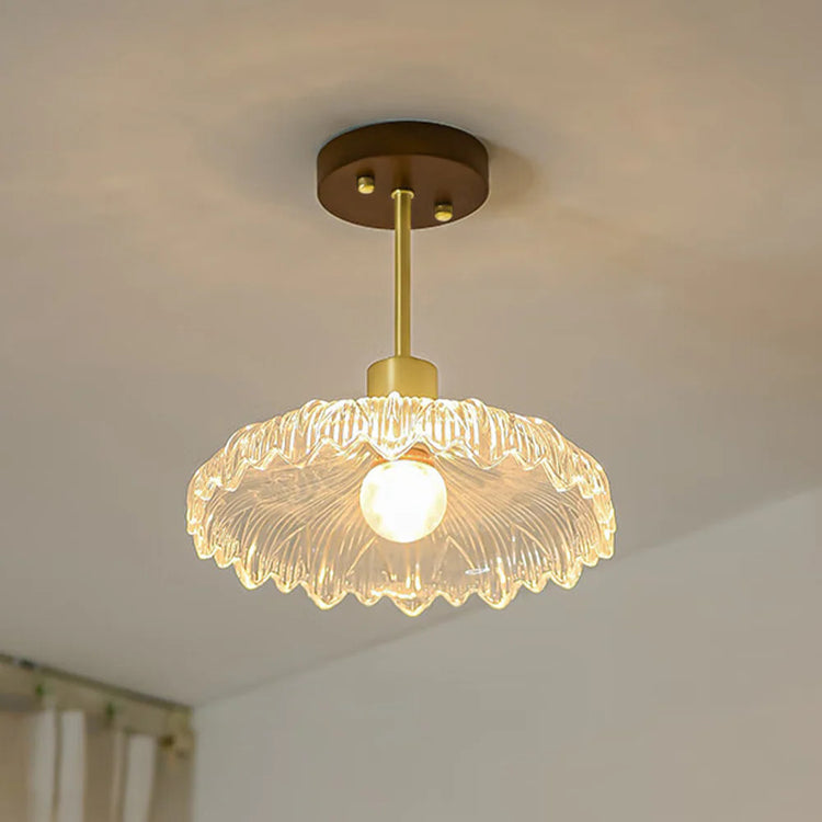 Stilfuldt kronbladsglasloftslys