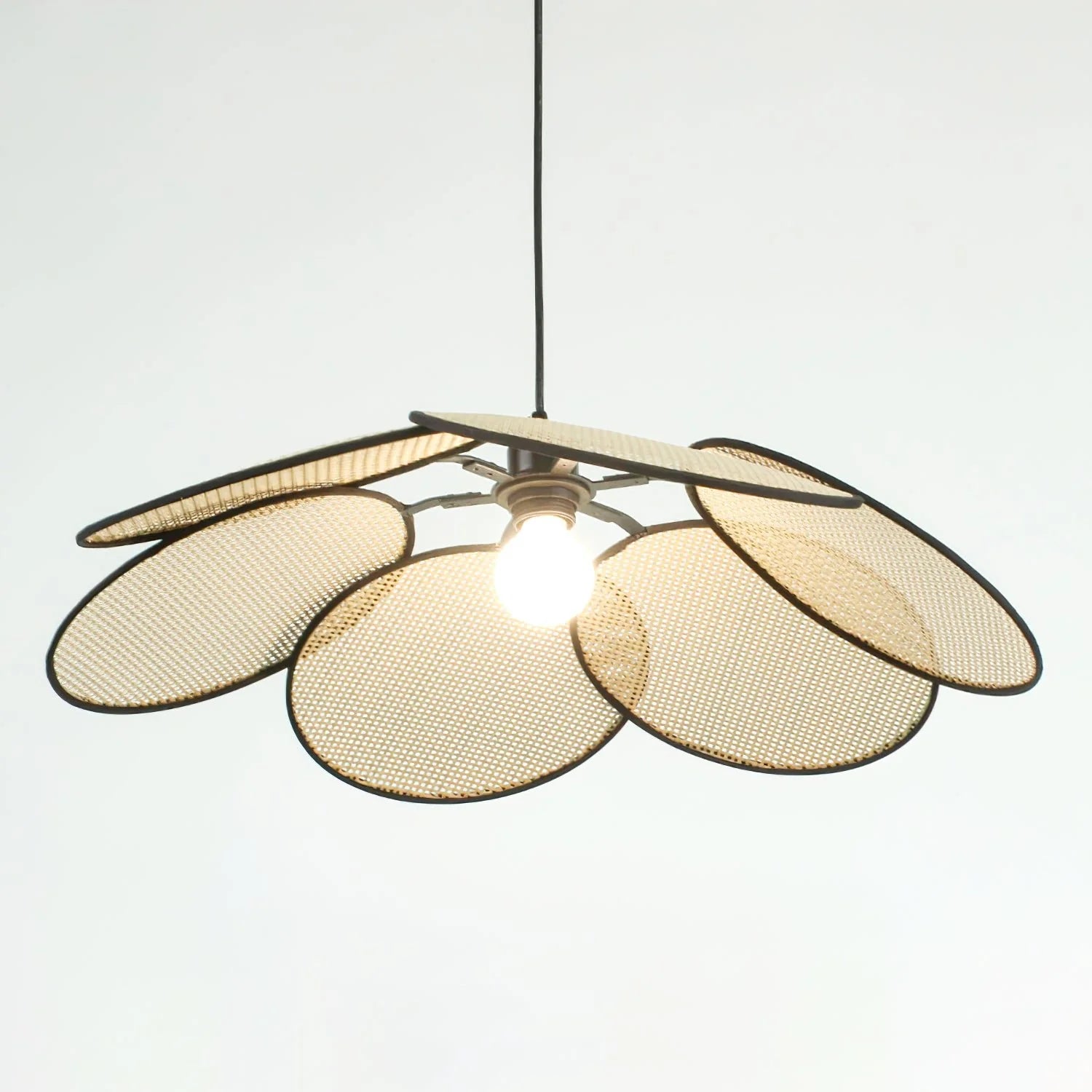 Lampada a sospensione Bloom in rattan