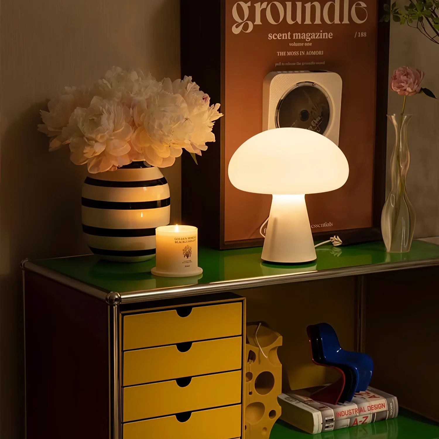 Modern Mushroom Polyethylene Table Lamp