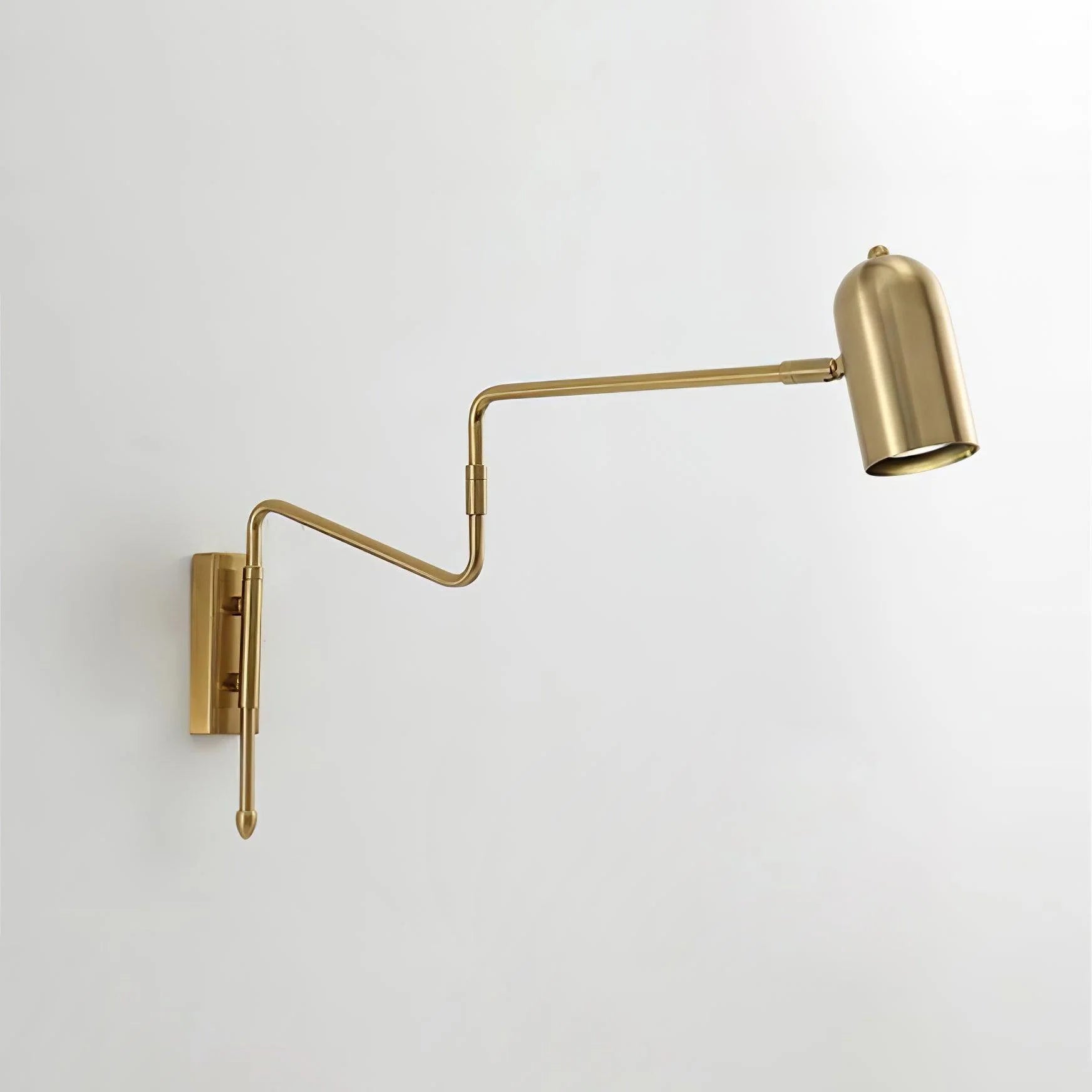 Stilfuld geometrisk arm jern væglampe