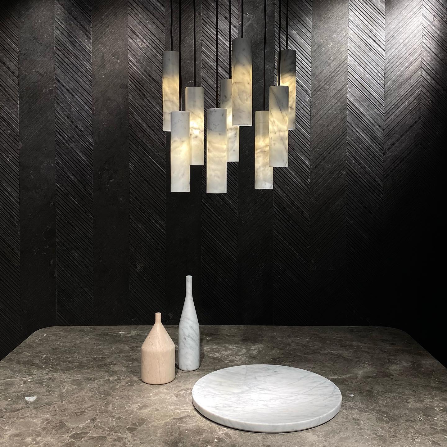 Lampe à suspension élégante en marbre cylindrique