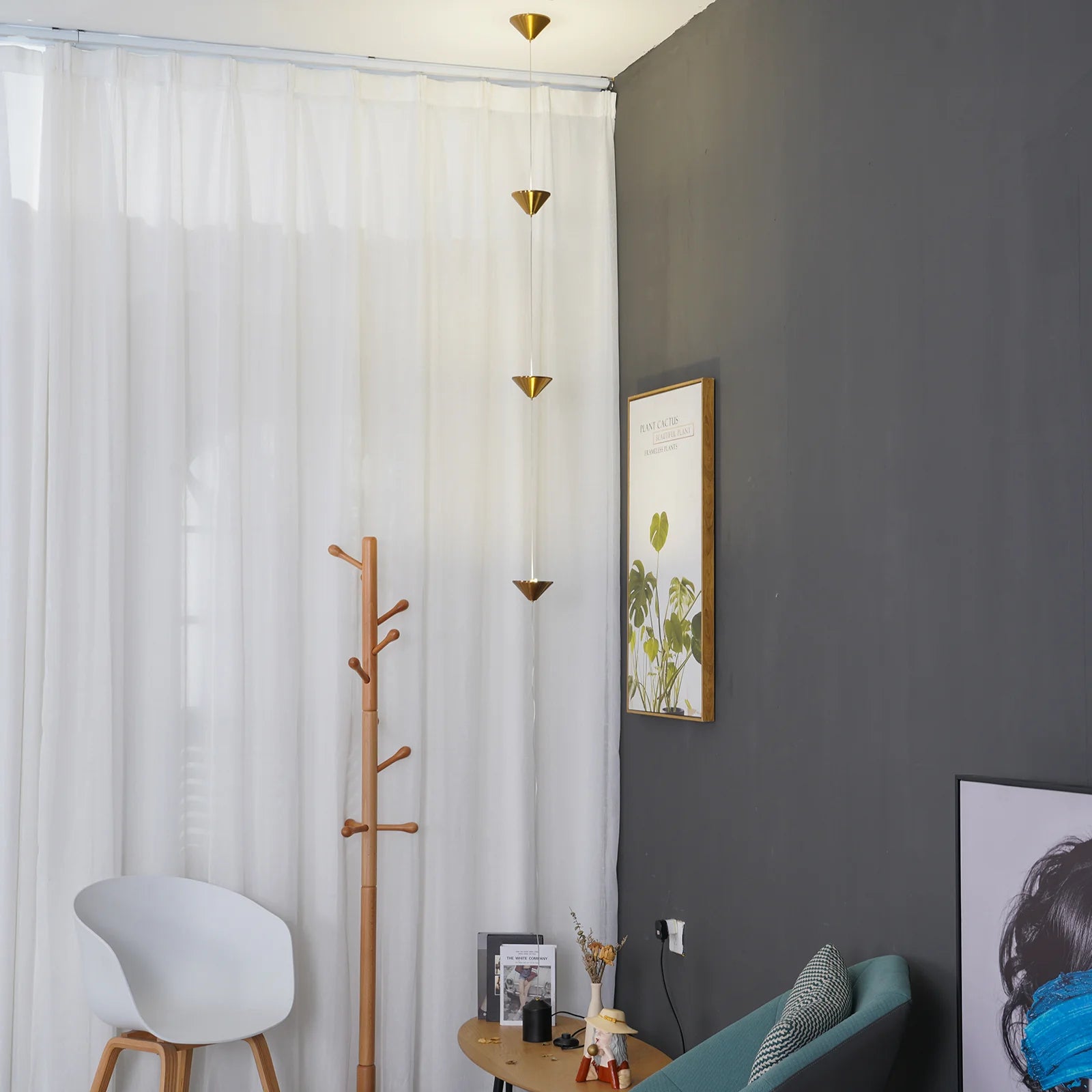 Lampadaire conique moderne en acier