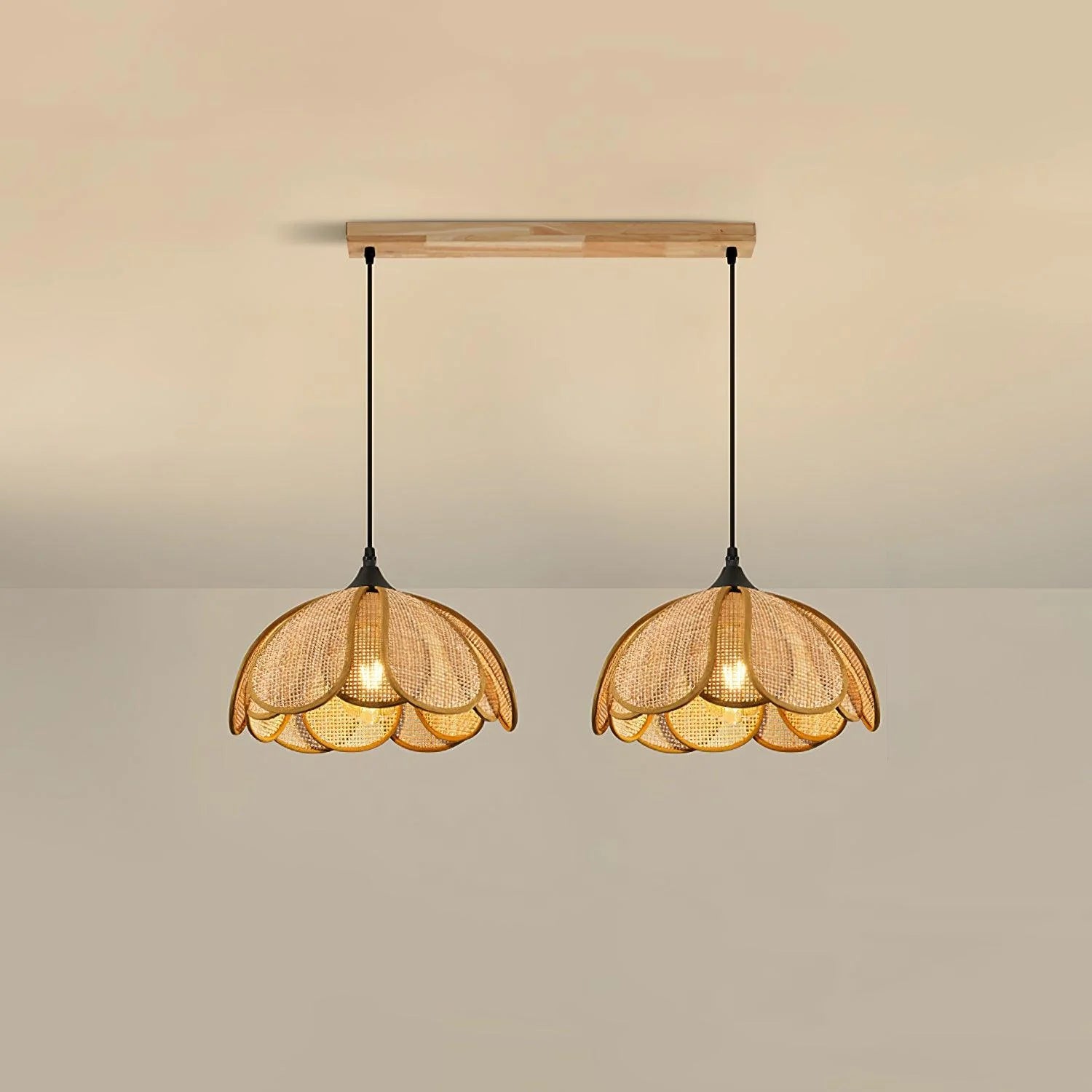 Lampada a sospensione in fiore di rattan
