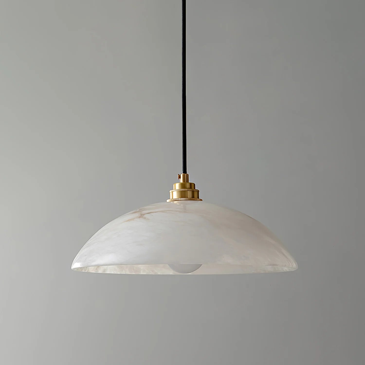 Moderne buet fad inspireret marmor pendellampe