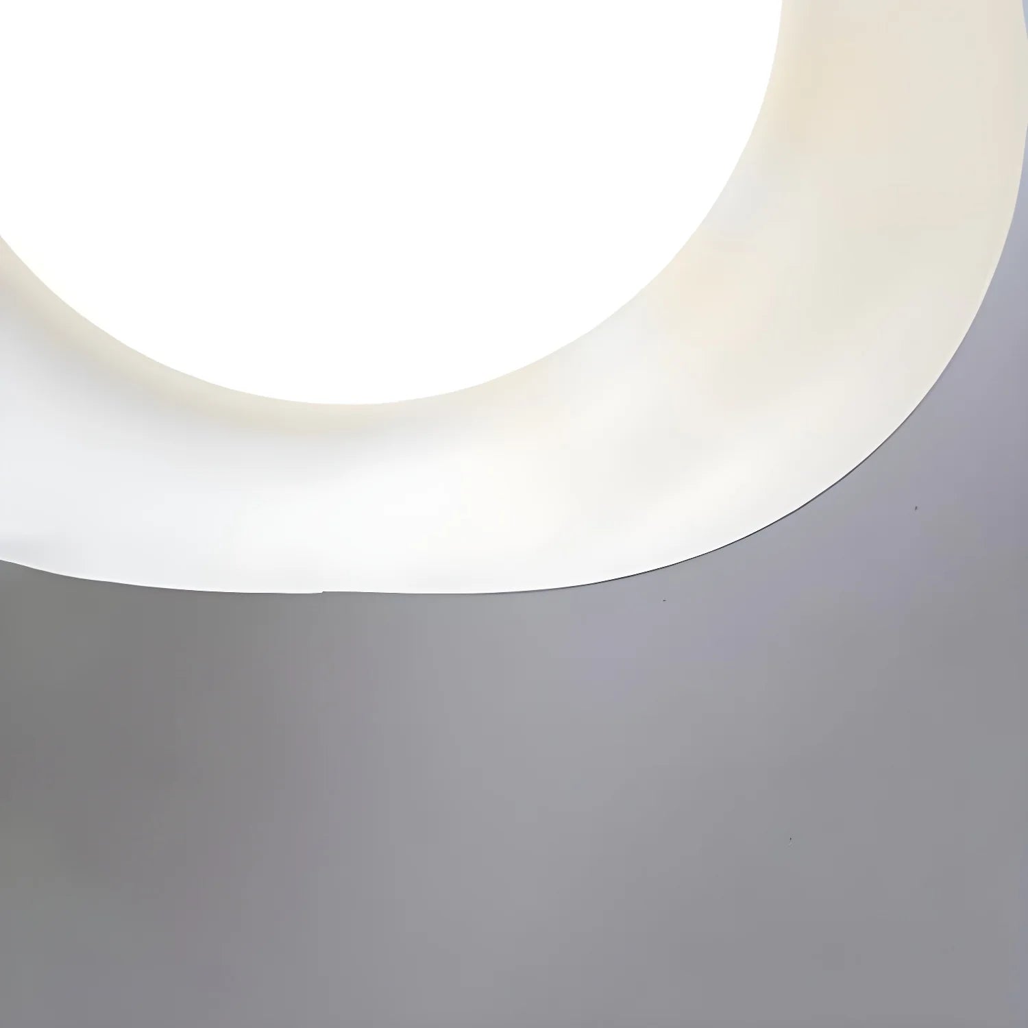 Lampada da soffitto a flusso tranquillo