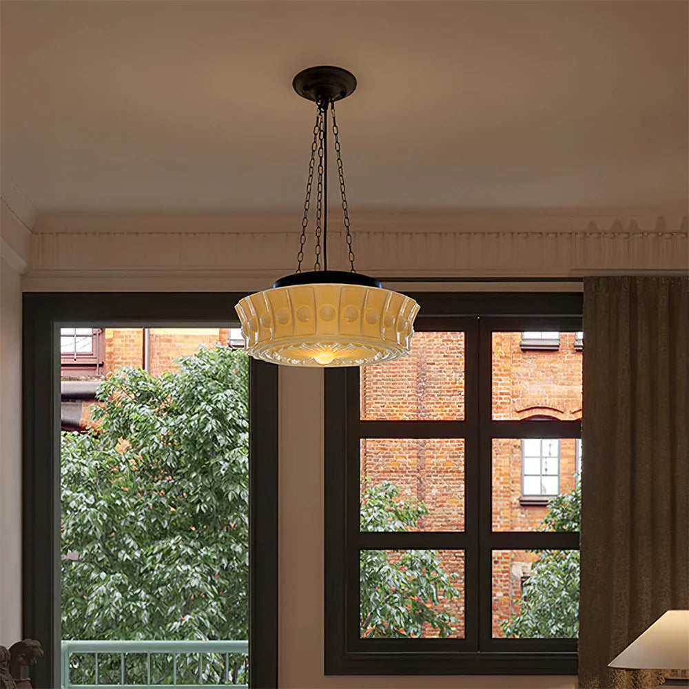 Klassische weiße runde Anhängerlampe