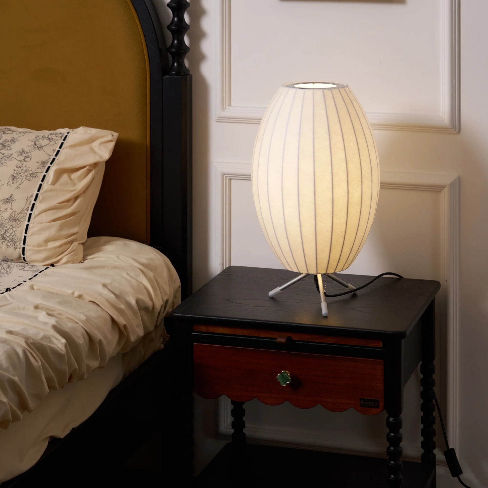 Classical Oval Imitation Silk Table Lamp