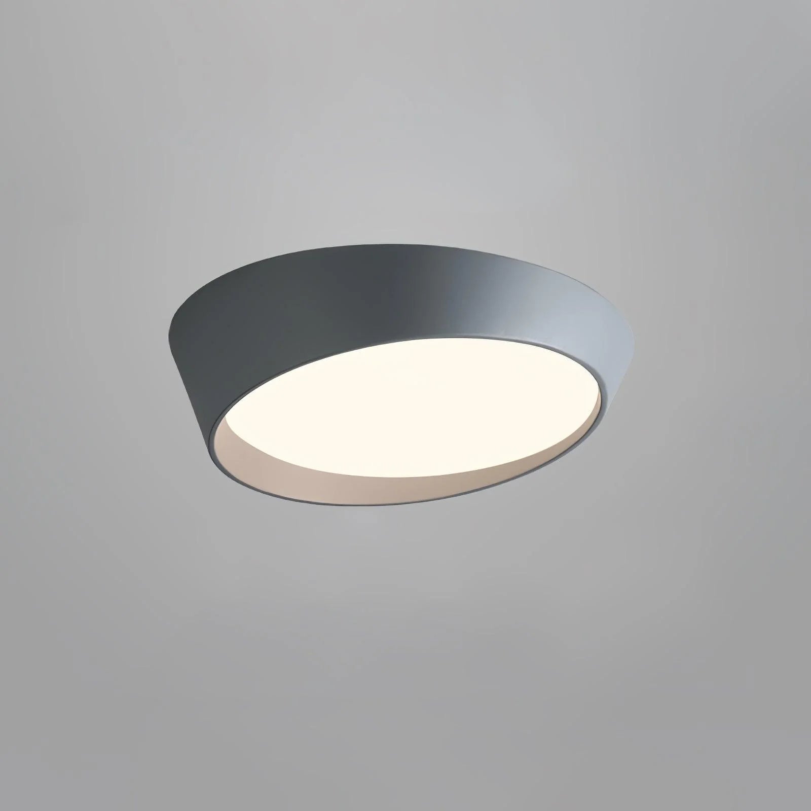 Lampada da soffitto in acero