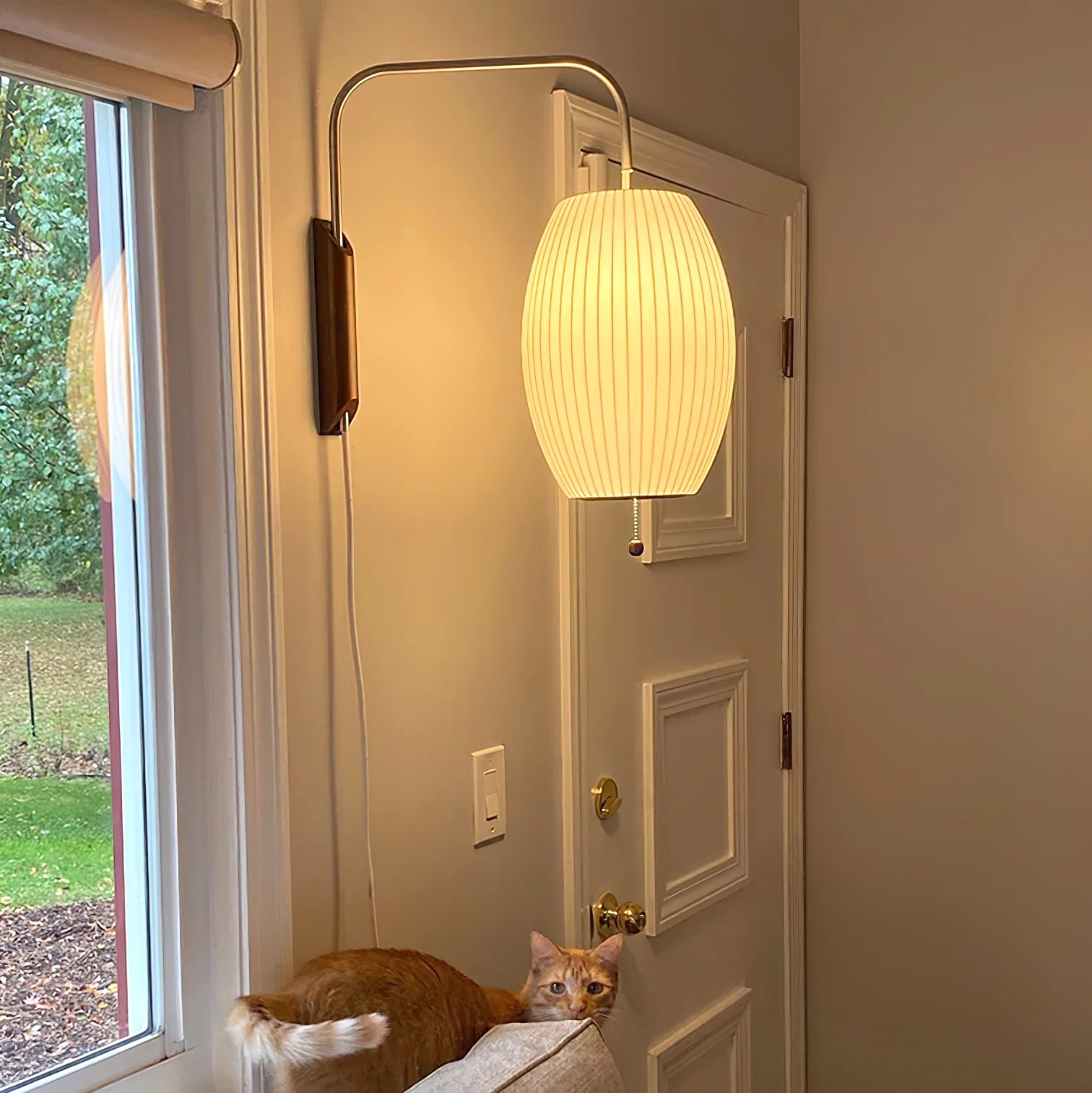 Applique murale classique en soie OrbGlow