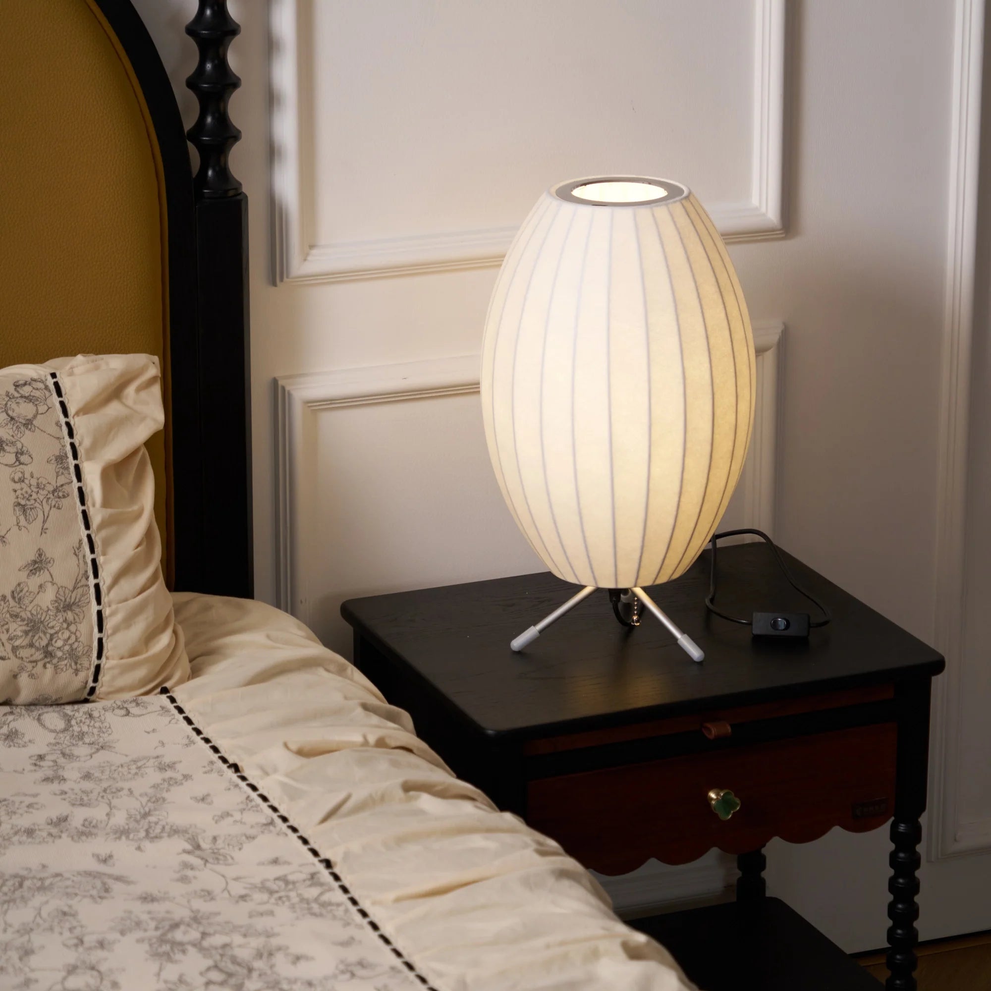 Classical Oval Imitation Silk Table Lamp
