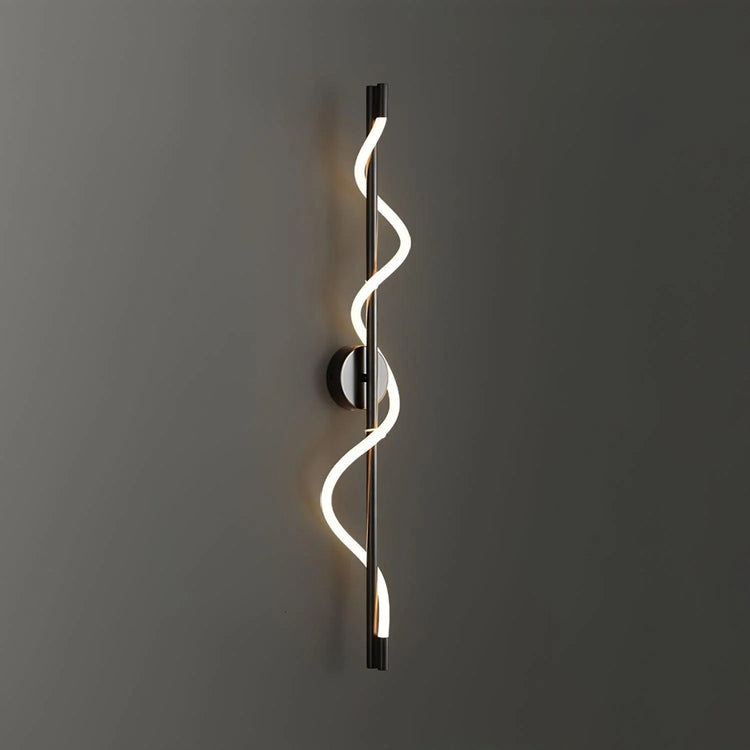 Stilfuld Spiral Design Iron Wall Light
