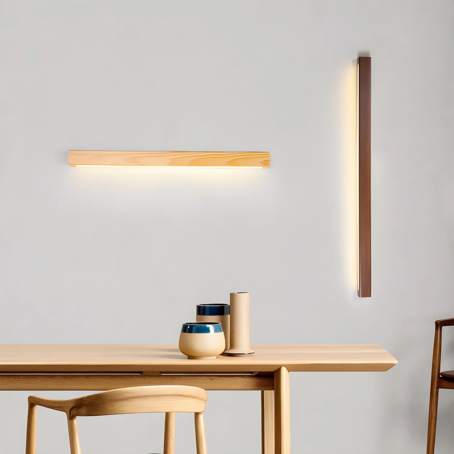 Lampada da parete contemporanea in legno Arlo