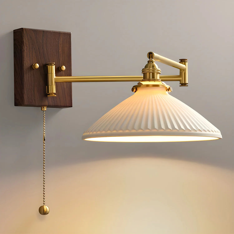 Klassisk rund keramisk væglampe