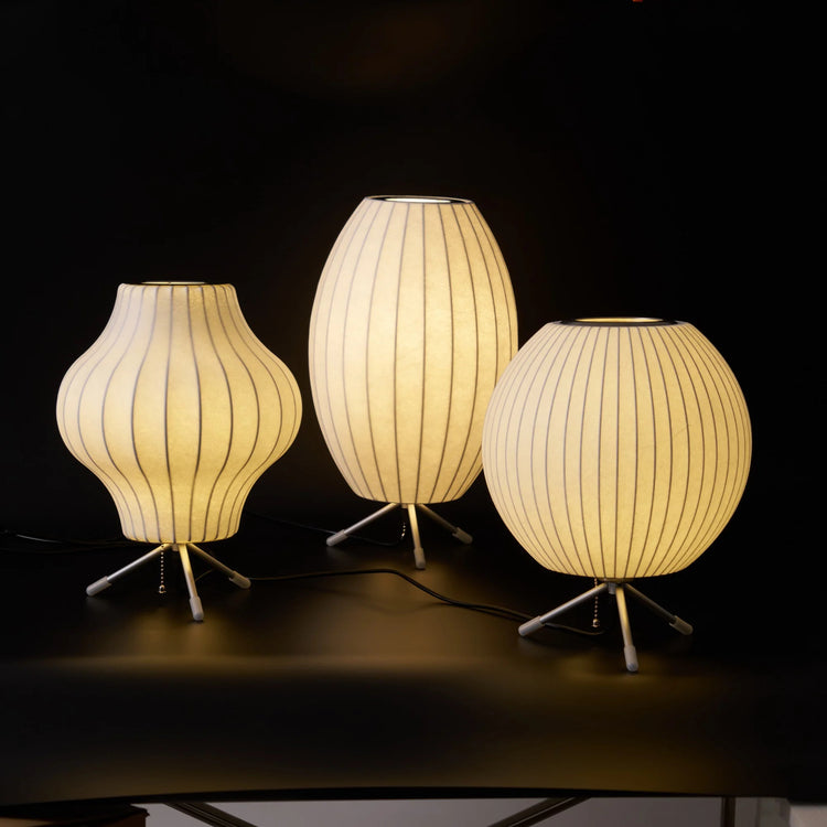 Klassisk oval imiteret silke bordlampe