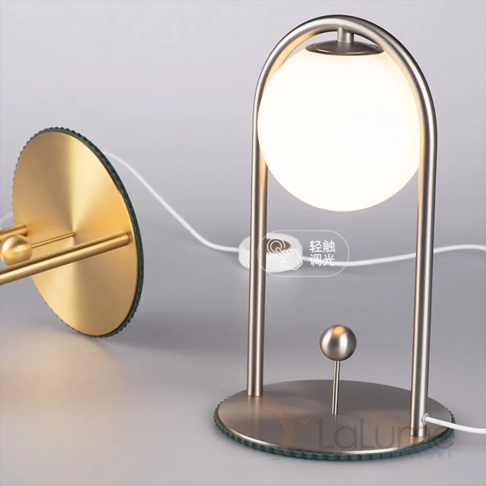 Moderne luksusbedskabsbordlampe