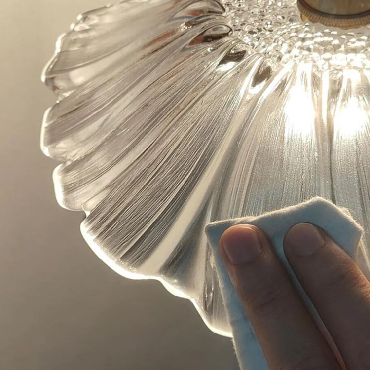 Stilfuldt kronbladsglasloftslys