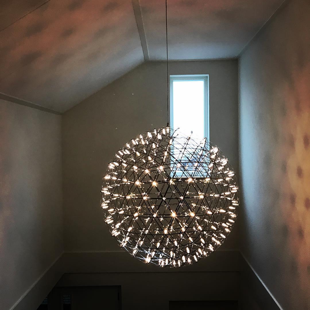 Lampada a sospensione a sfera in argento lucido