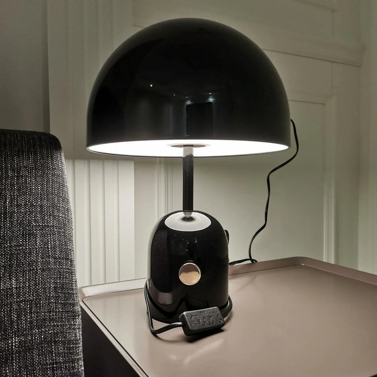 Moderne metallisk kuppel jern bordlampe