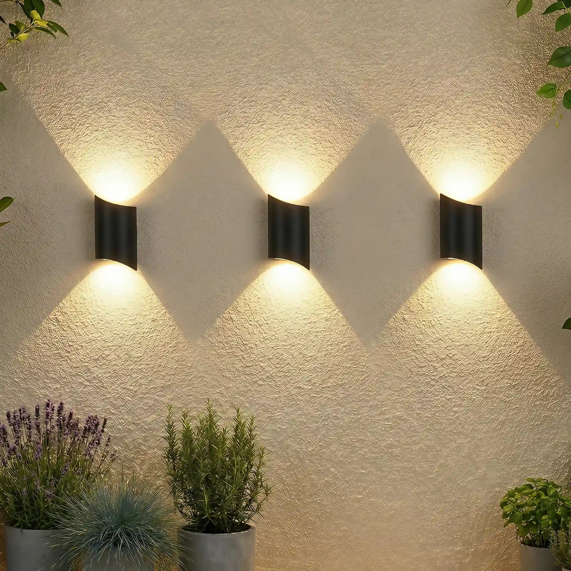 Eleganti applique da parete per esterni nere impermeabili e funzionali