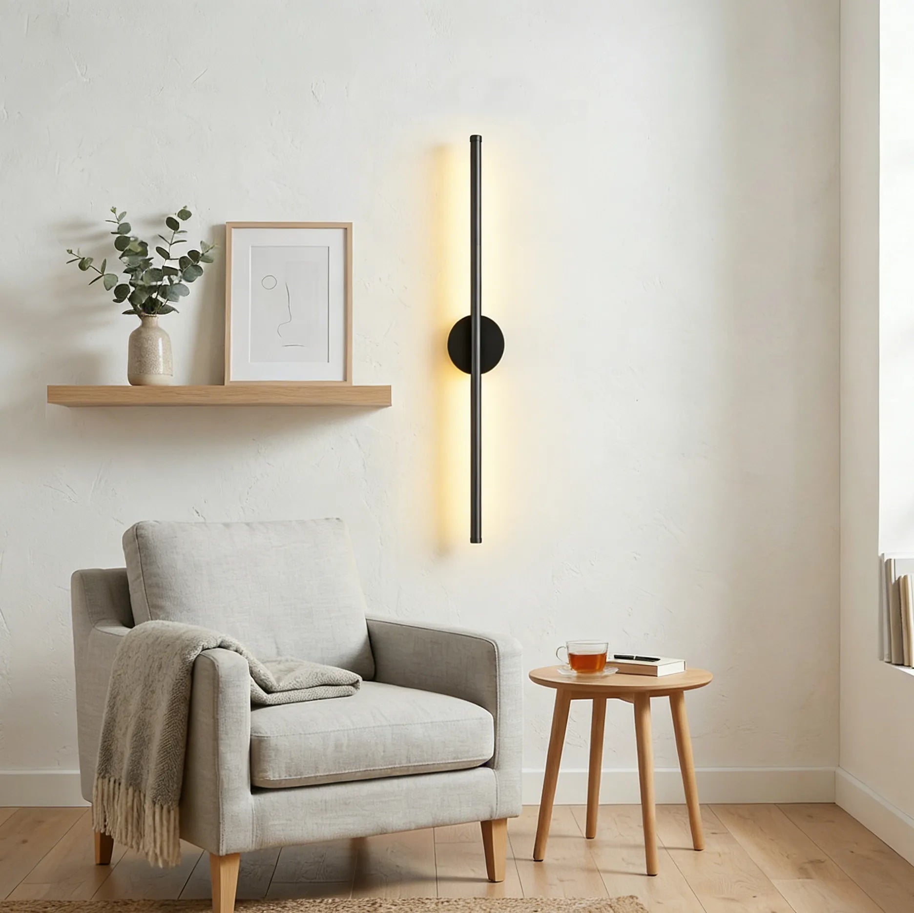 Applique murale élégante en métal SlimLine