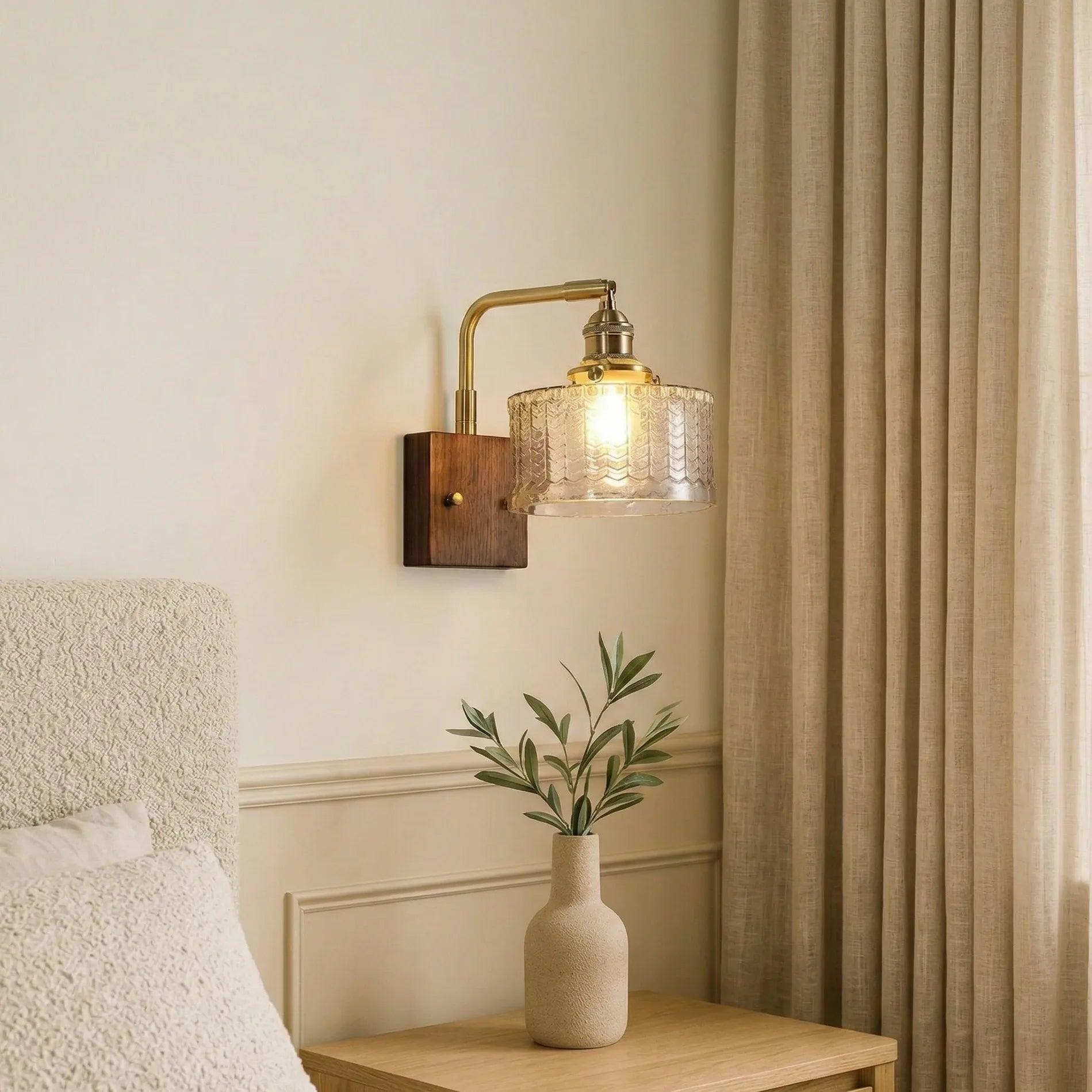 Radiant Woodland Elegance Wall Light