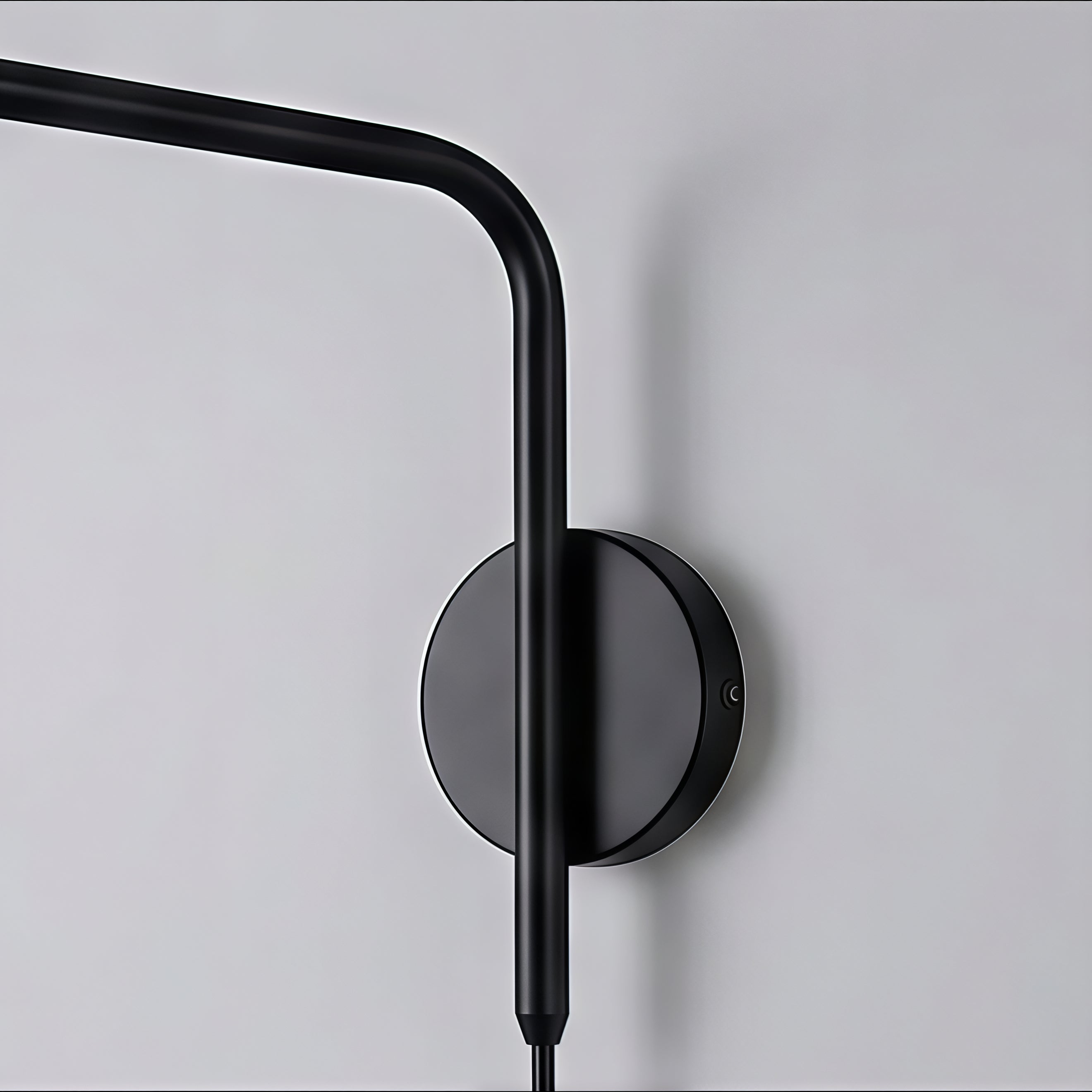Elegante lampada da parete a doppia testa
